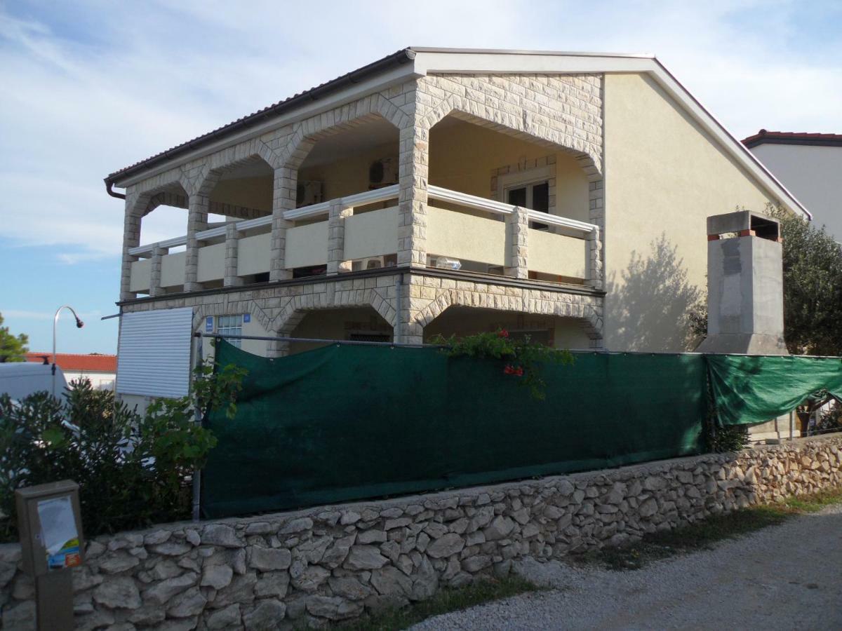 Ruzica Apartments Vir Exterior photo