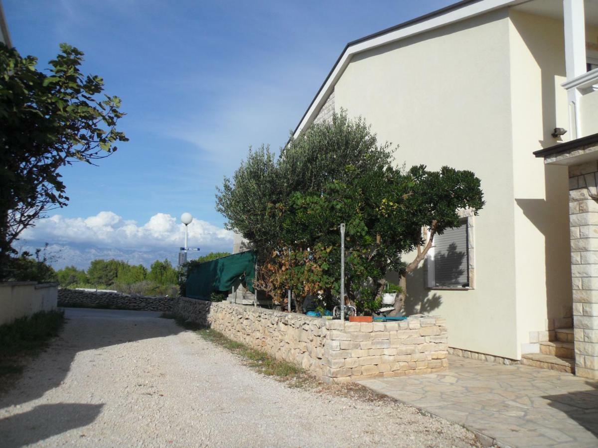 Ruzica Apartments Vir Exterior photo